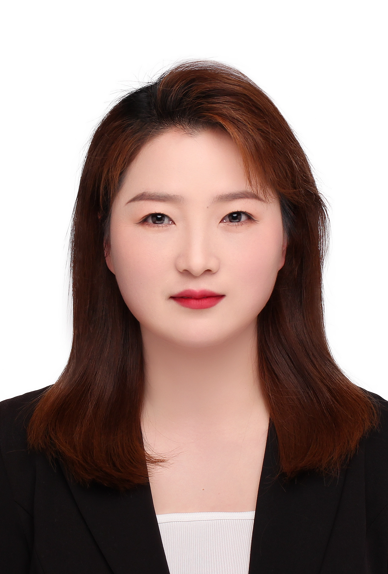 Suzy Zhao - Sales Manager